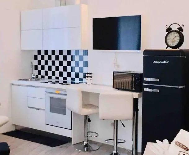 Joo'S Flat Bed and Breakfast Μιλάνο