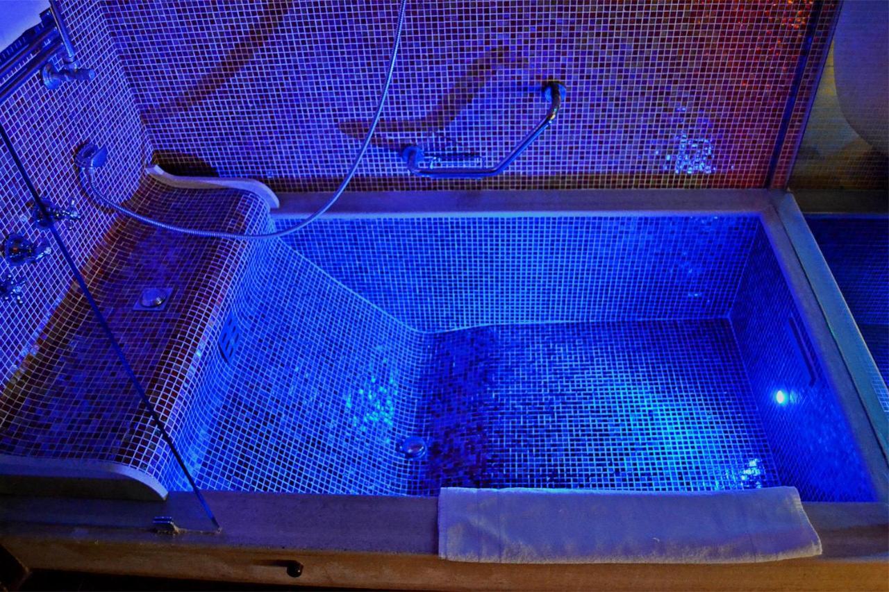 Deluxe Double or Twin Room with Spa Bath