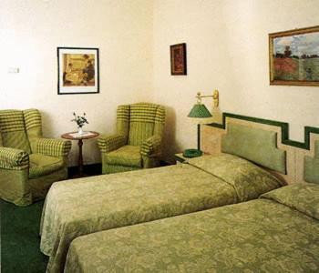 Triple Room,683068944:JPEG