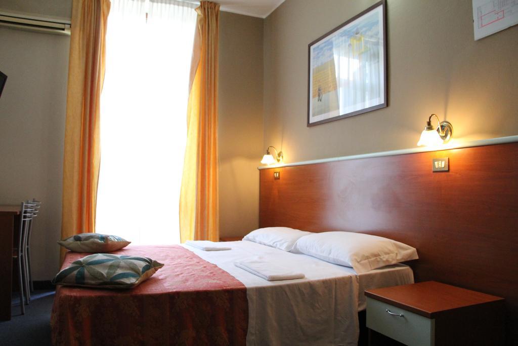 Economy Double Room,110159964:JPEG