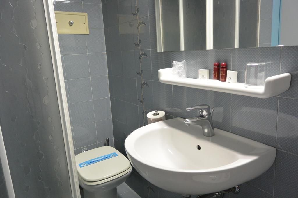 Double Room,110183286:JPEG