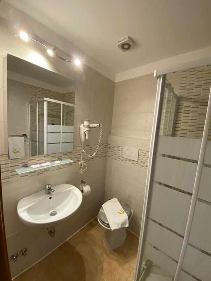 Single Room,1661635307:JPEG
