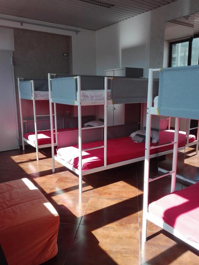 Cama Individual em Dormitório Feminino