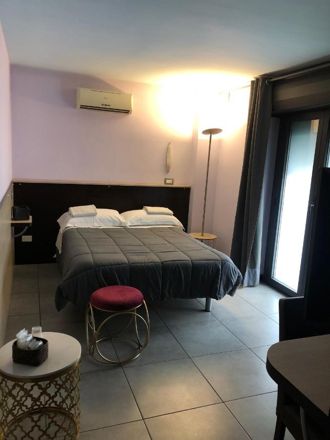 Deluxe Double Room,1201912549:JPEG