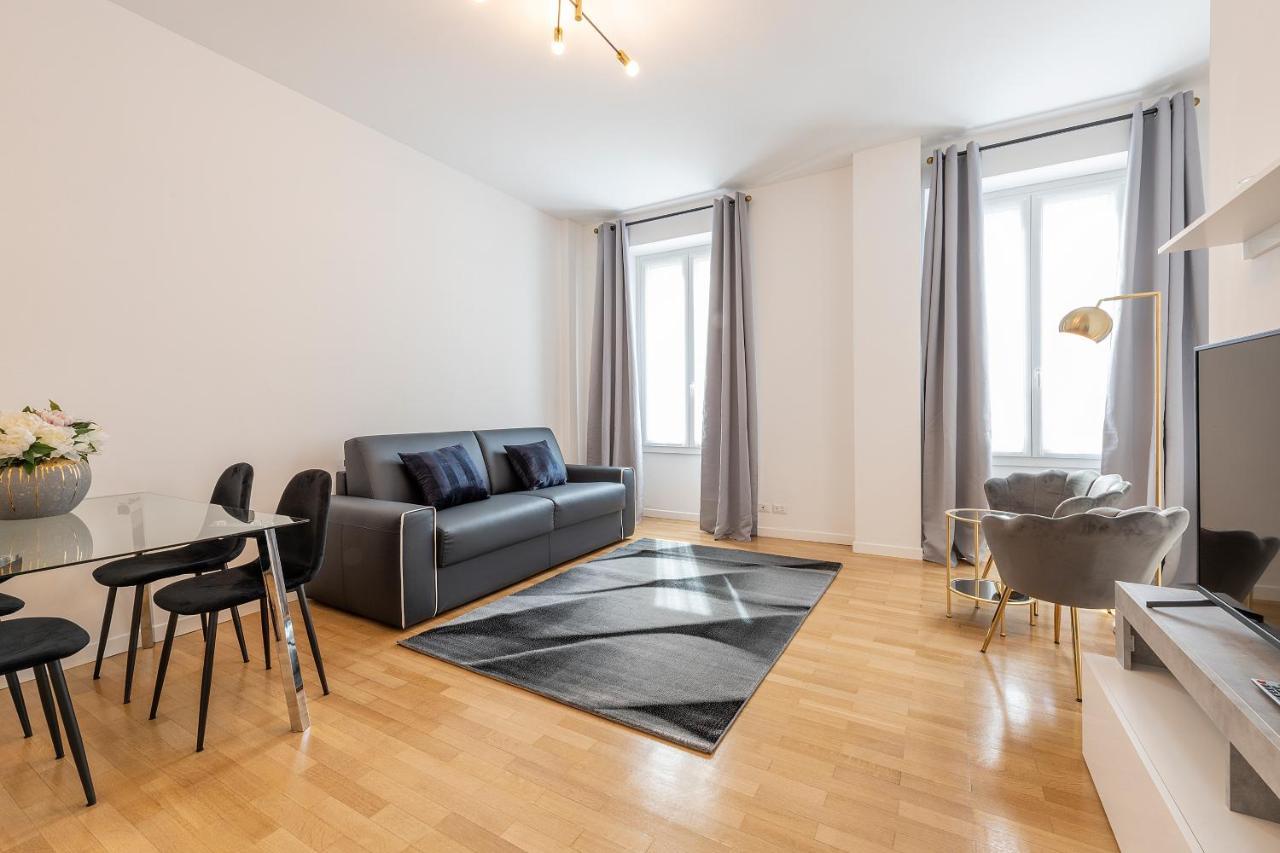 One-Bedroom Apartment Corso Magenta 62,1206079882:JPEG