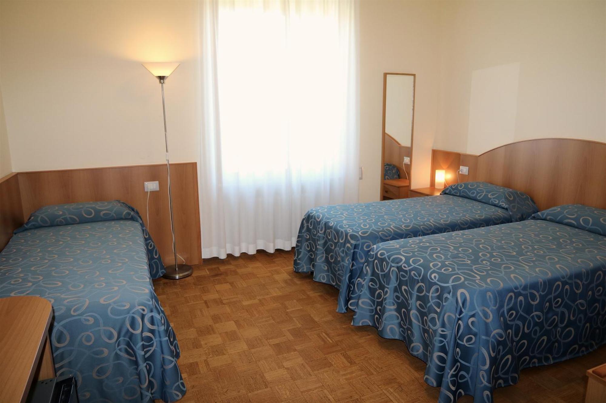 Triple Room,1209154105:JPEG