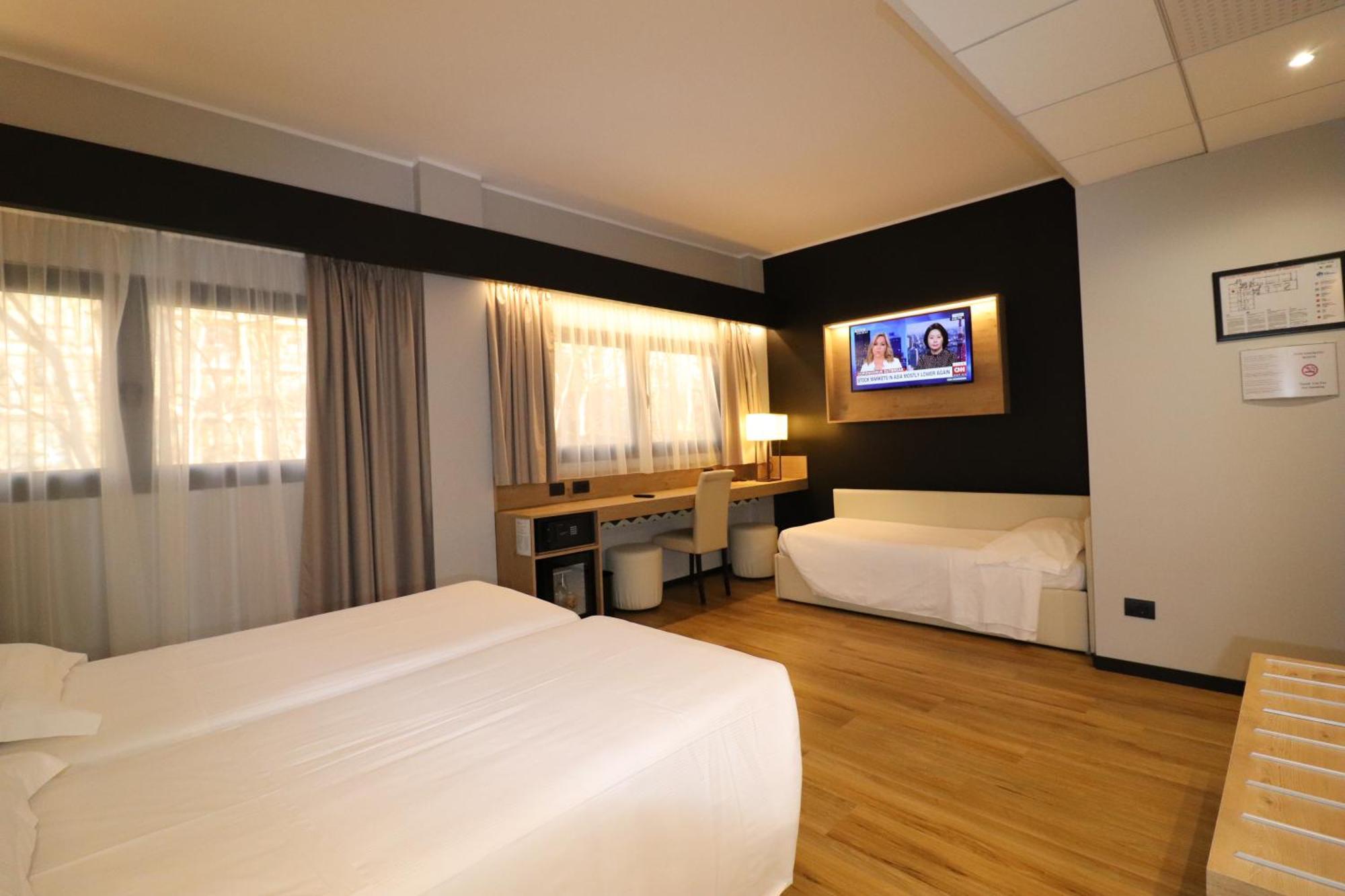 Superior Triple Room