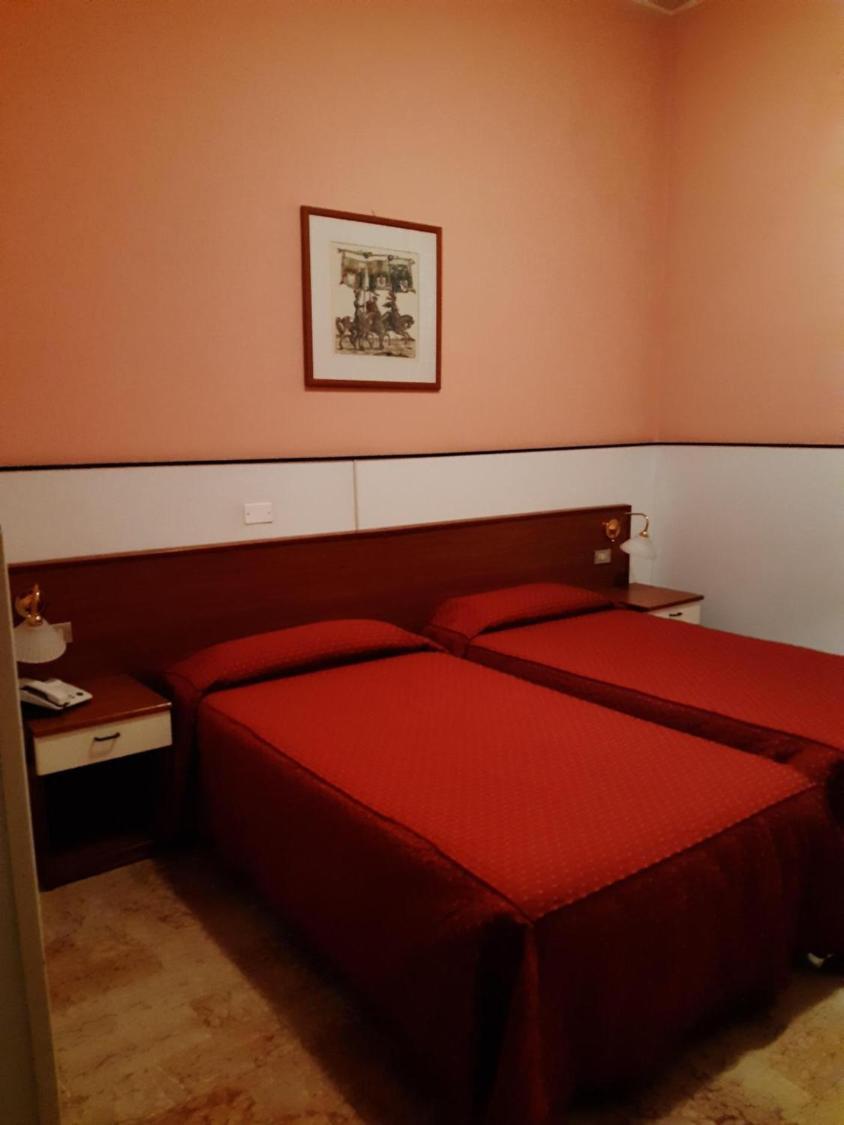 Zweibettzimmer