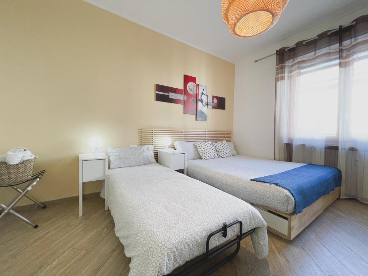 Double or Twin Room External Private Bathroom