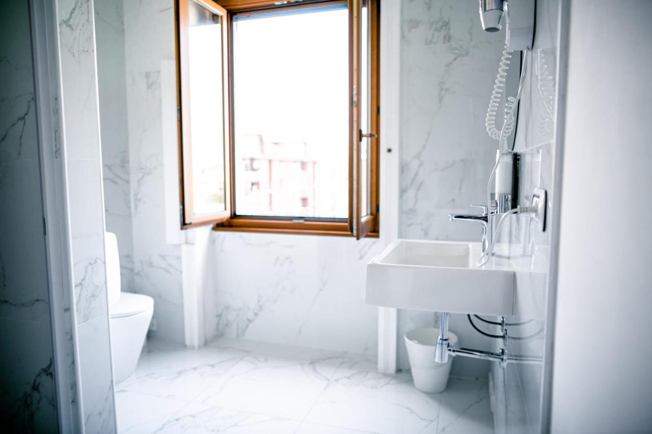 Single Bed in Female Dormitory Room,1309987411:JPEG