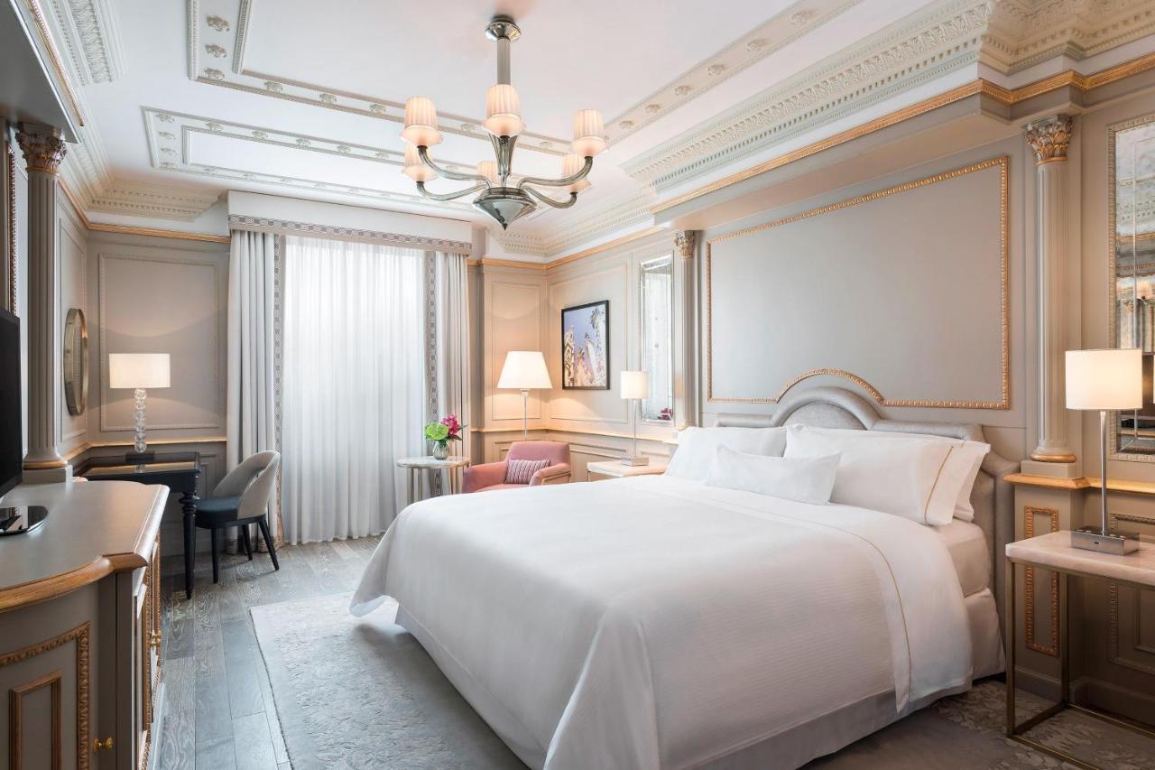 Grand Deluxe Imperial Double Room