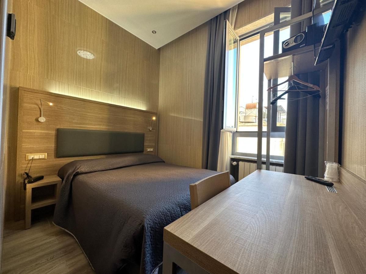 Single Room,1352465830:JPEG
