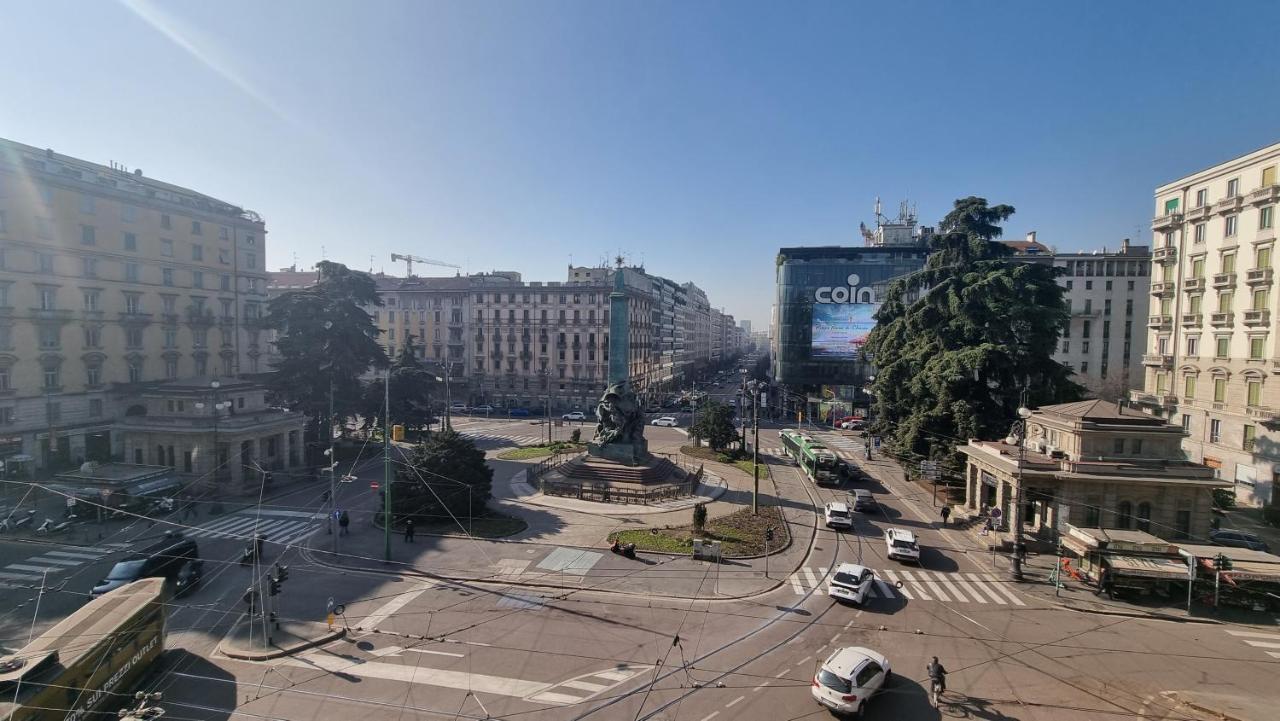Τρίκλινο Δωμάτιο με Ιδιωτικό Εξωτερικό Μπάνιο