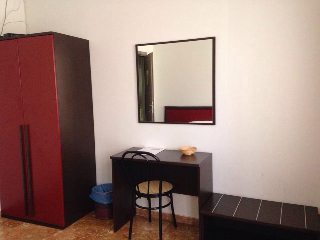 Double Room with Shared Toilet,139829220:JPEG