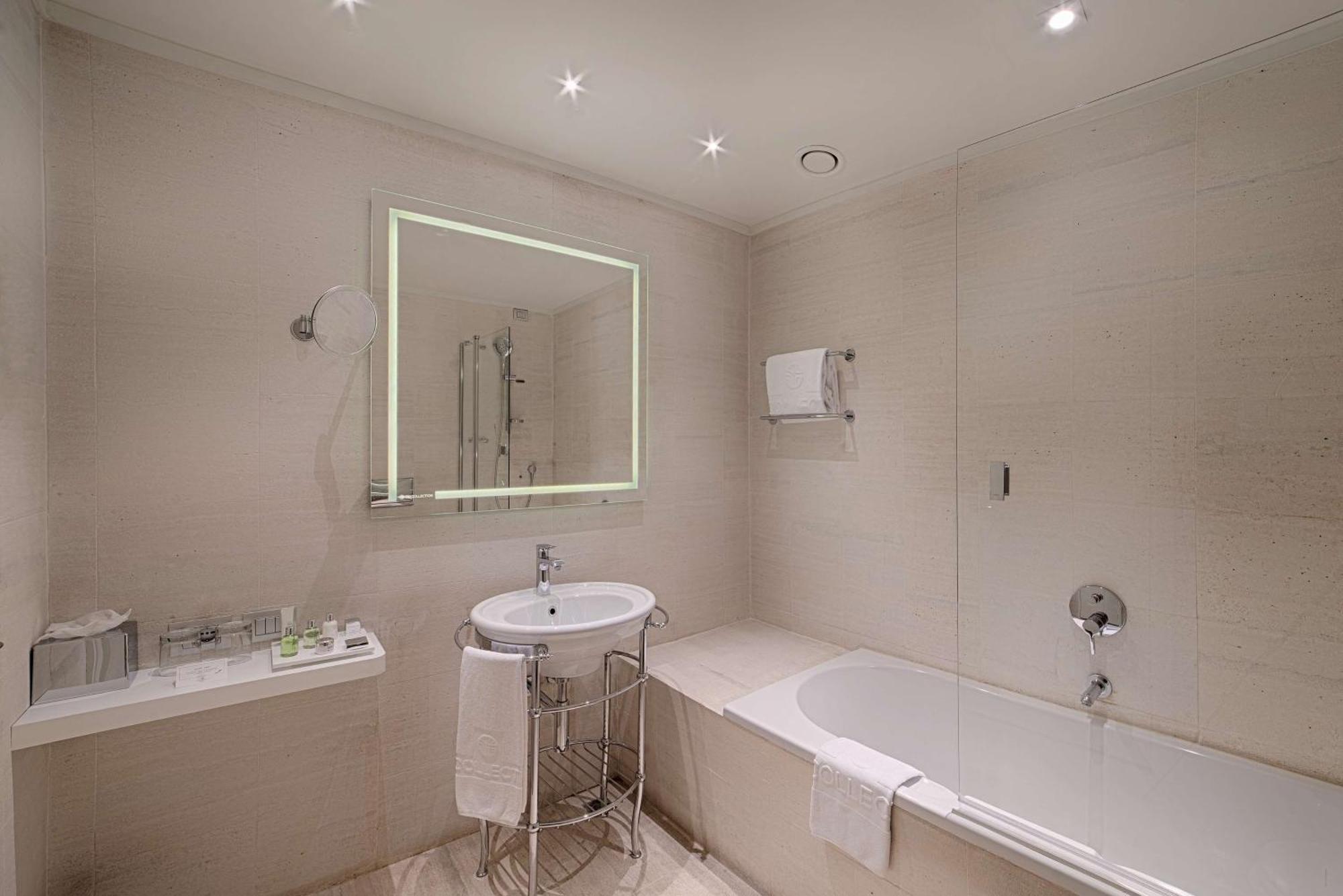 Superior Double or Twin Room XL,1674698345:JPEG