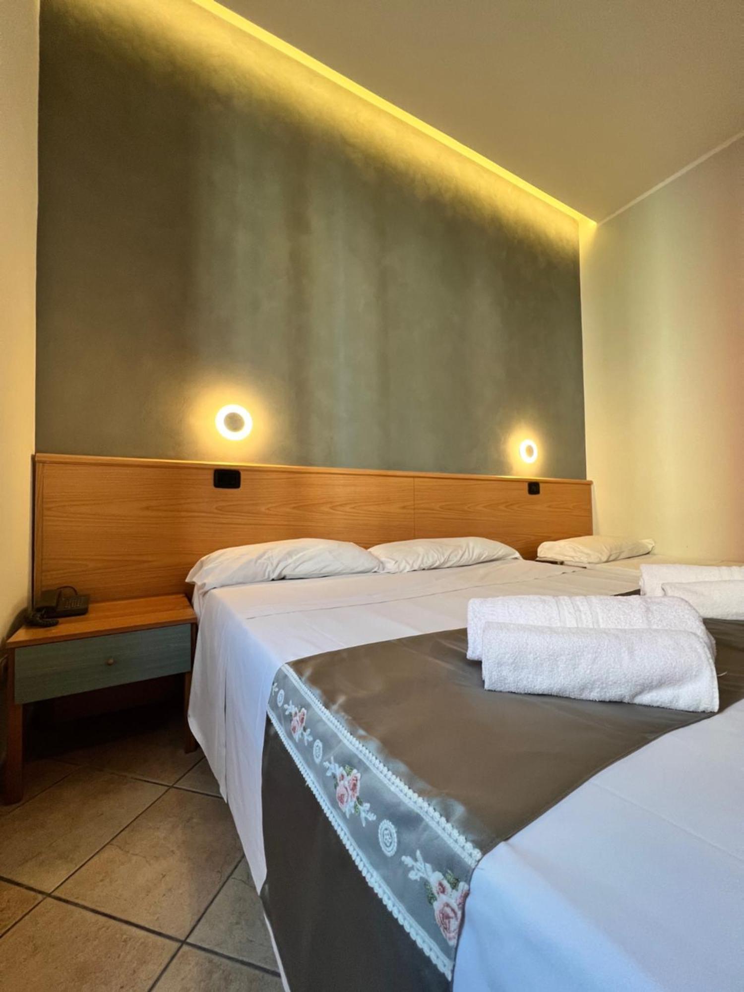 Triple Room,1549073065:JPEG