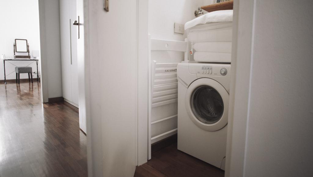 One-Bedroom Apartment,158362947:JPEG