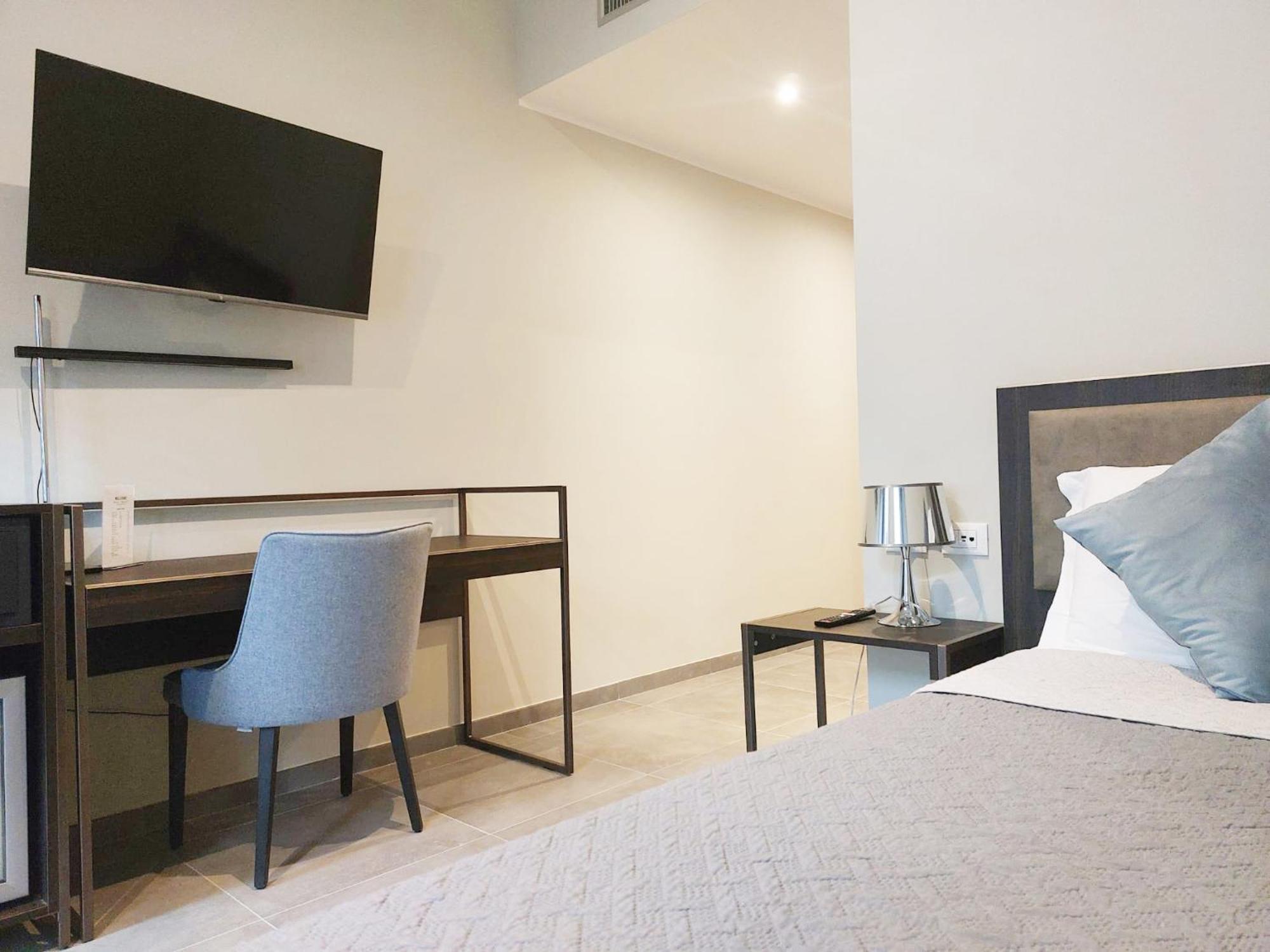 Deluxe Single Room