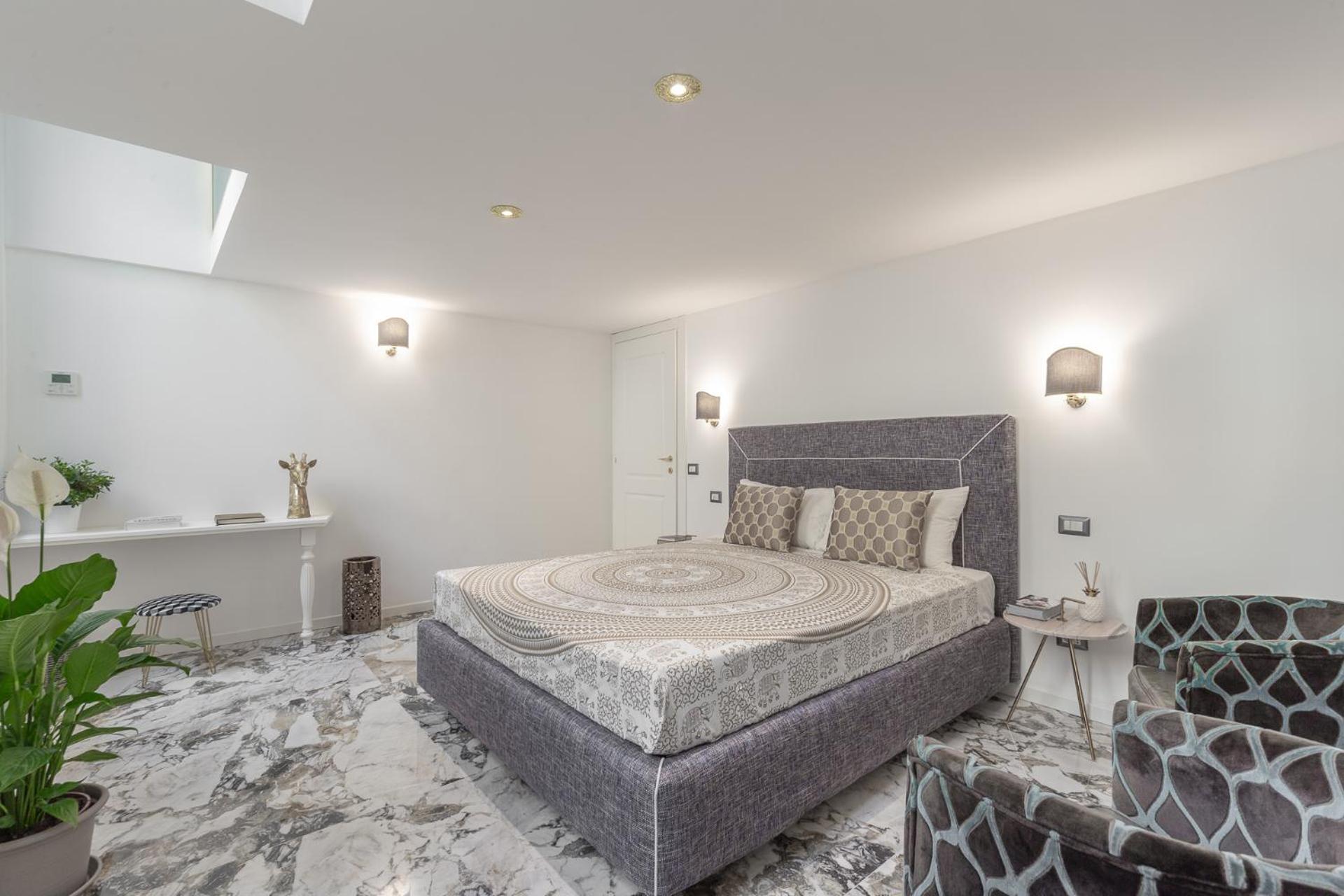 Quarto Superior com Cama King-size