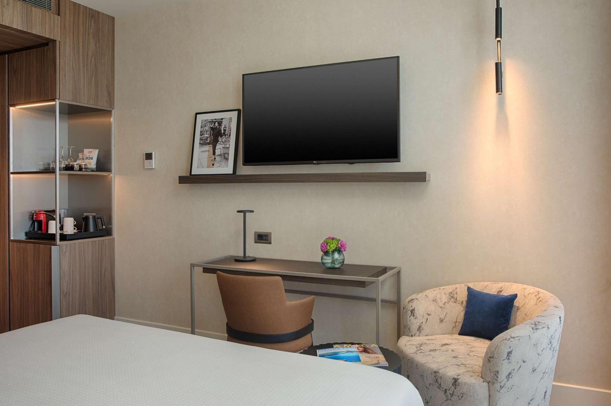 Superior Double or Twin Room Terrace
