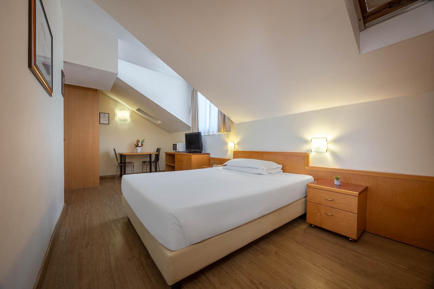 Single Room with Kitchenette