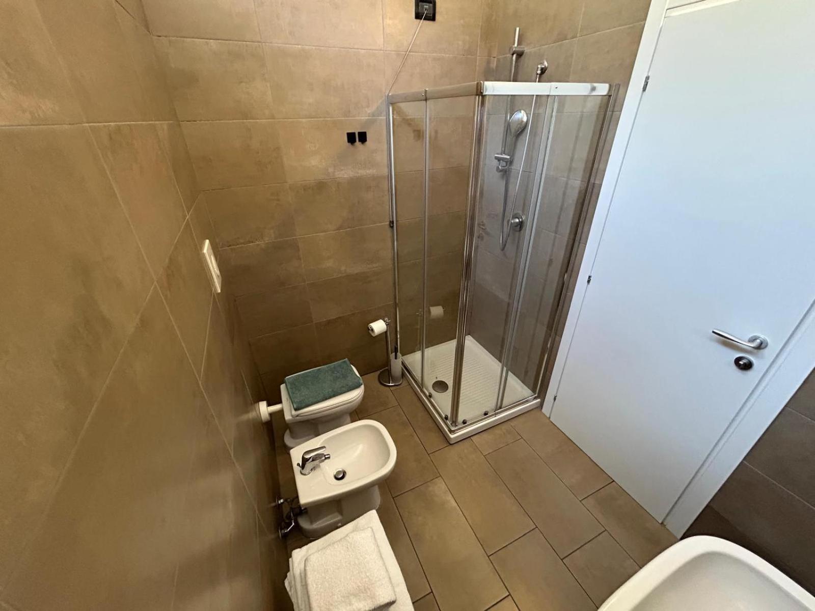 Double Room,1689835333:JPEG