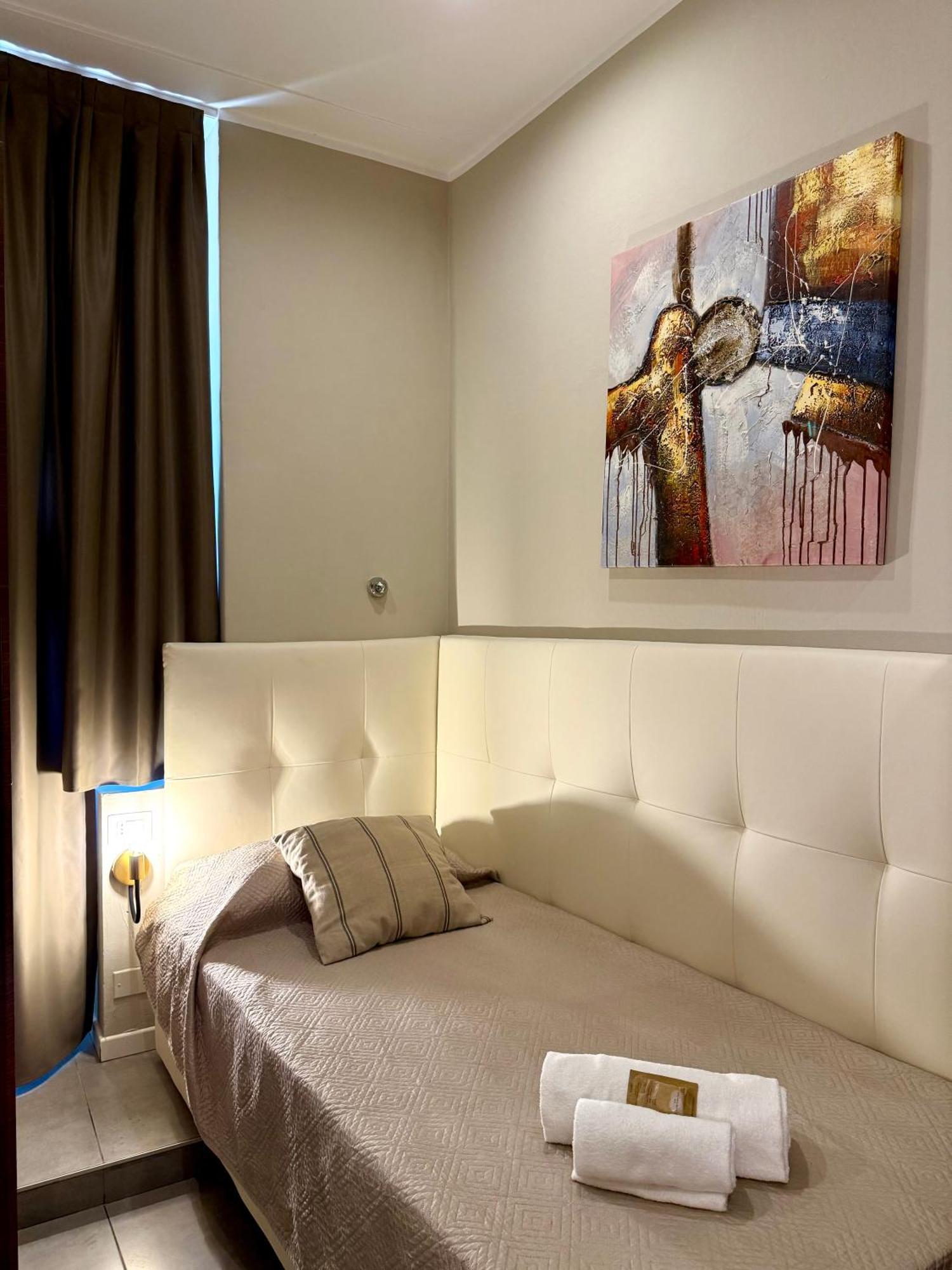 Single Room,1699127682:JPEG