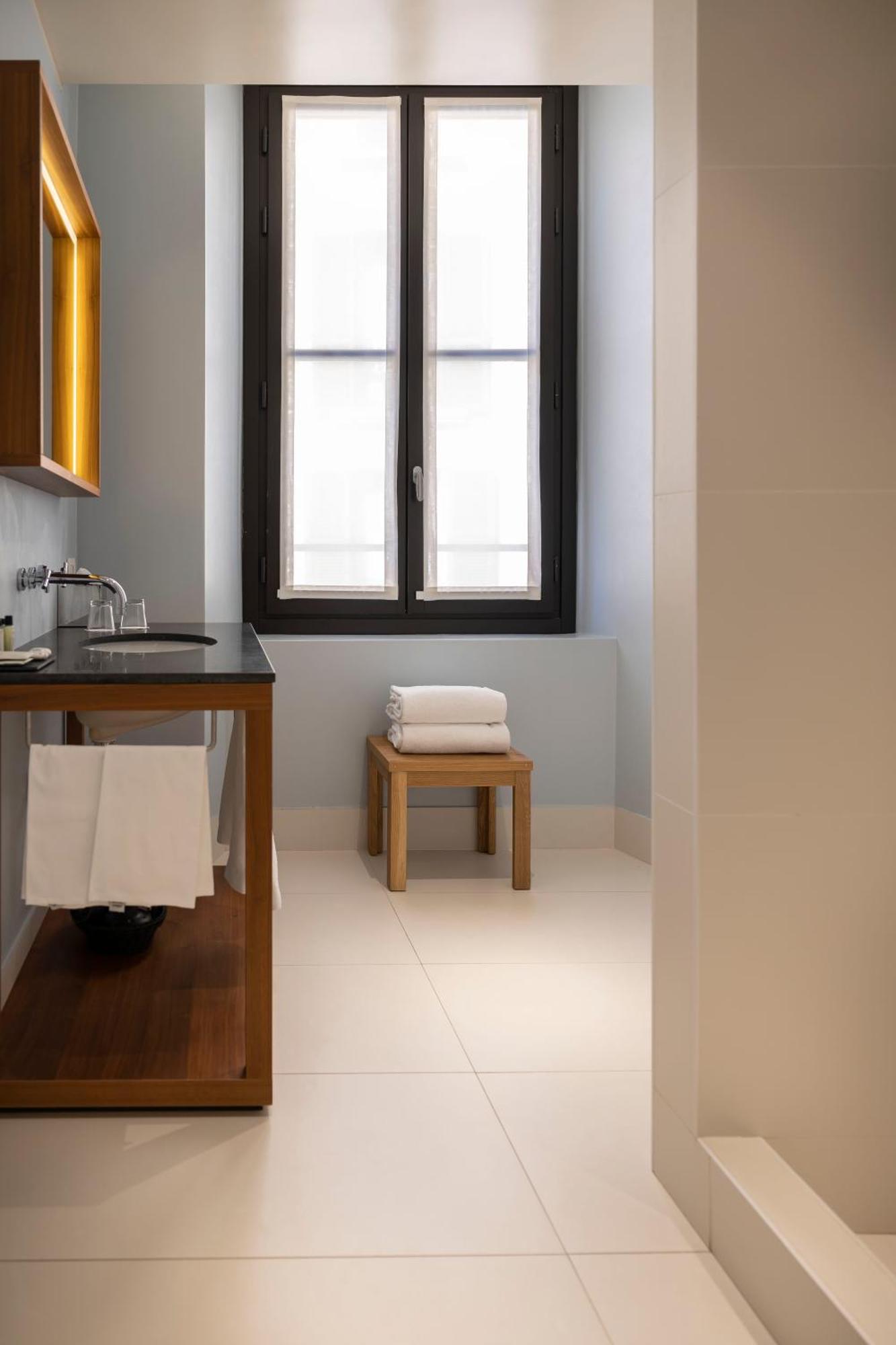 Fitness Deluxe Suite