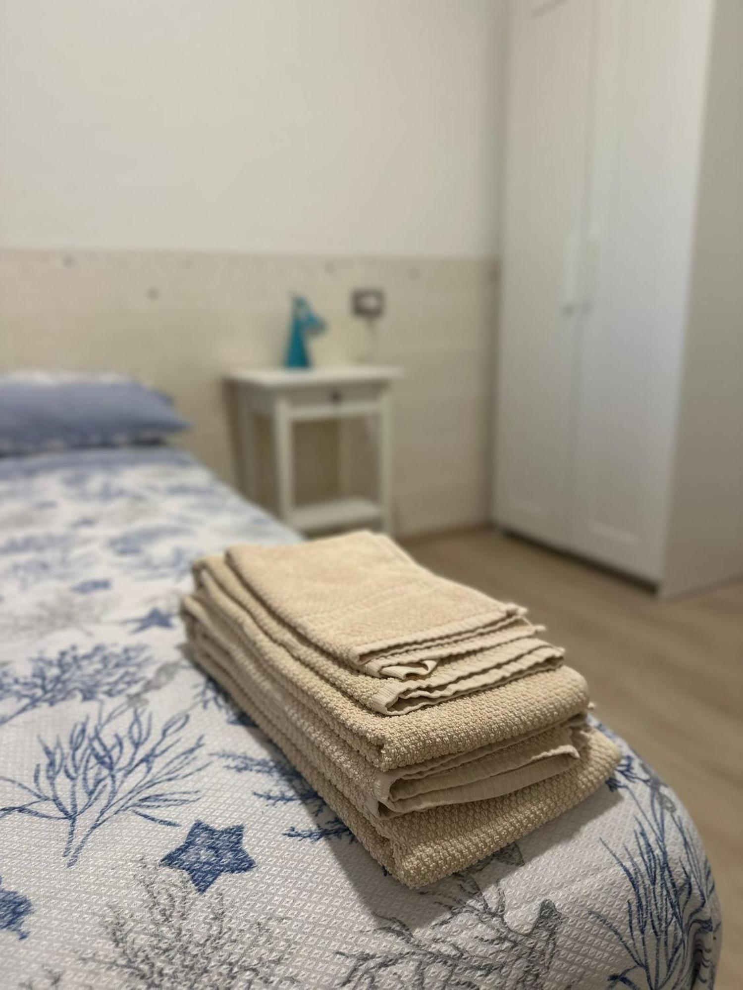 Twin Room Private Bathroom