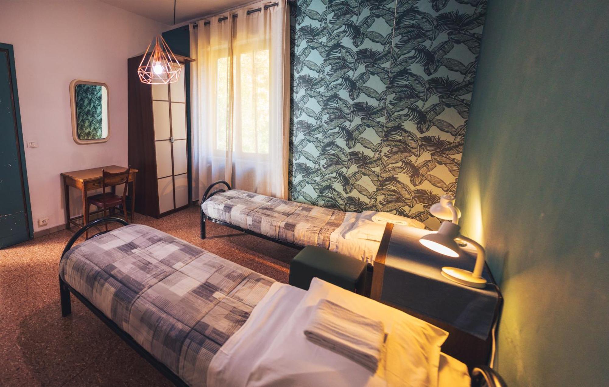 Twin Room,1739426680:JPEG
