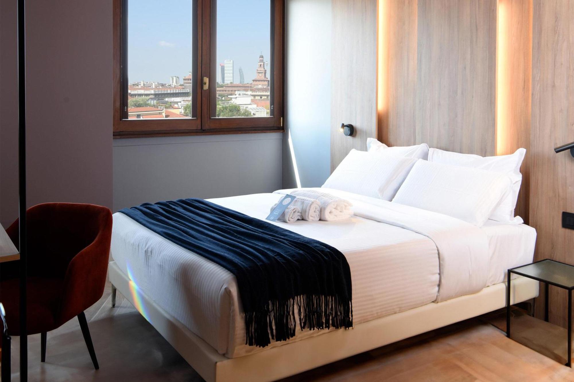 Double Room City View,1739645968:JPEG