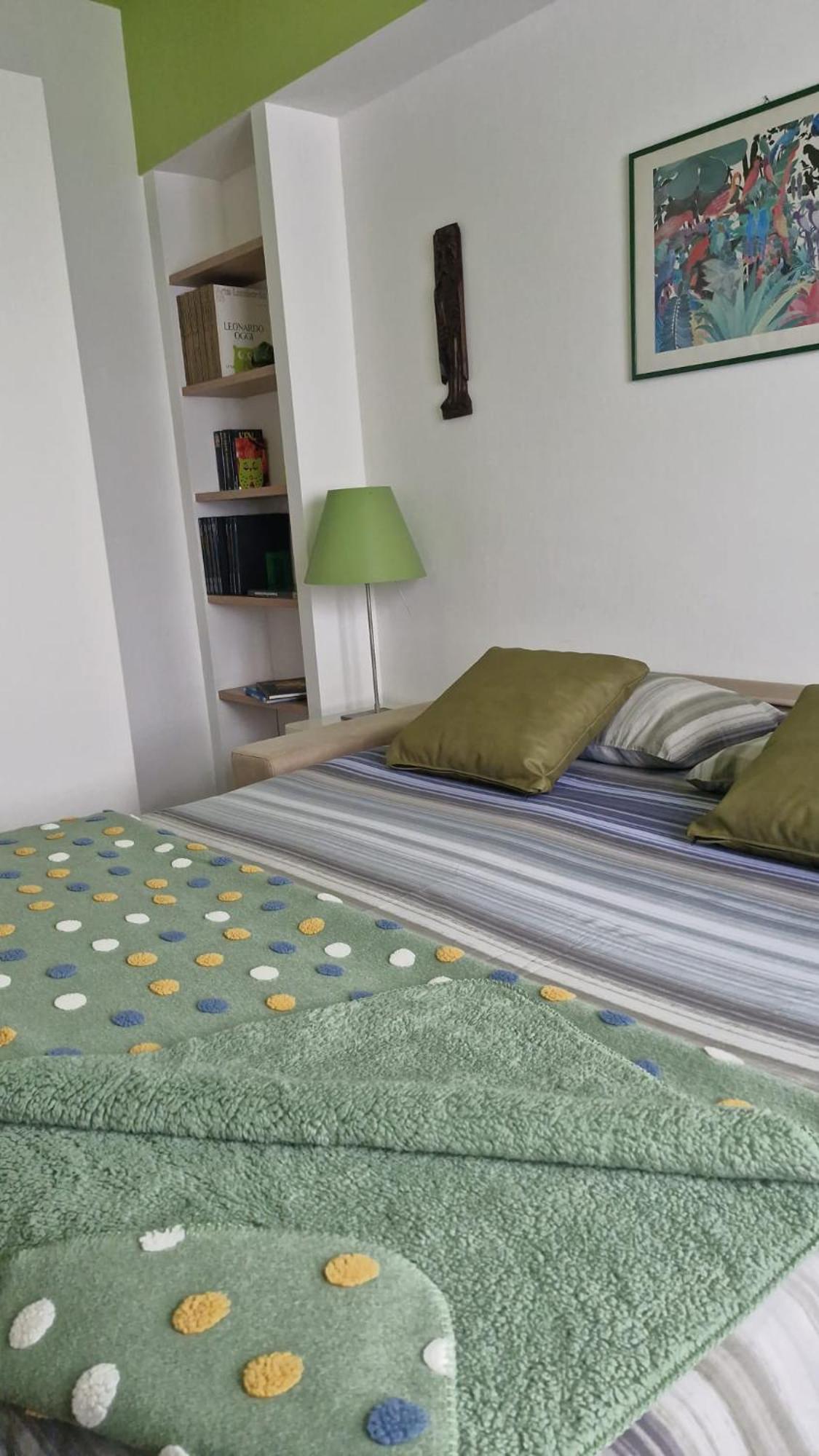 Studio Sofa Bed,1746959142:JPEG