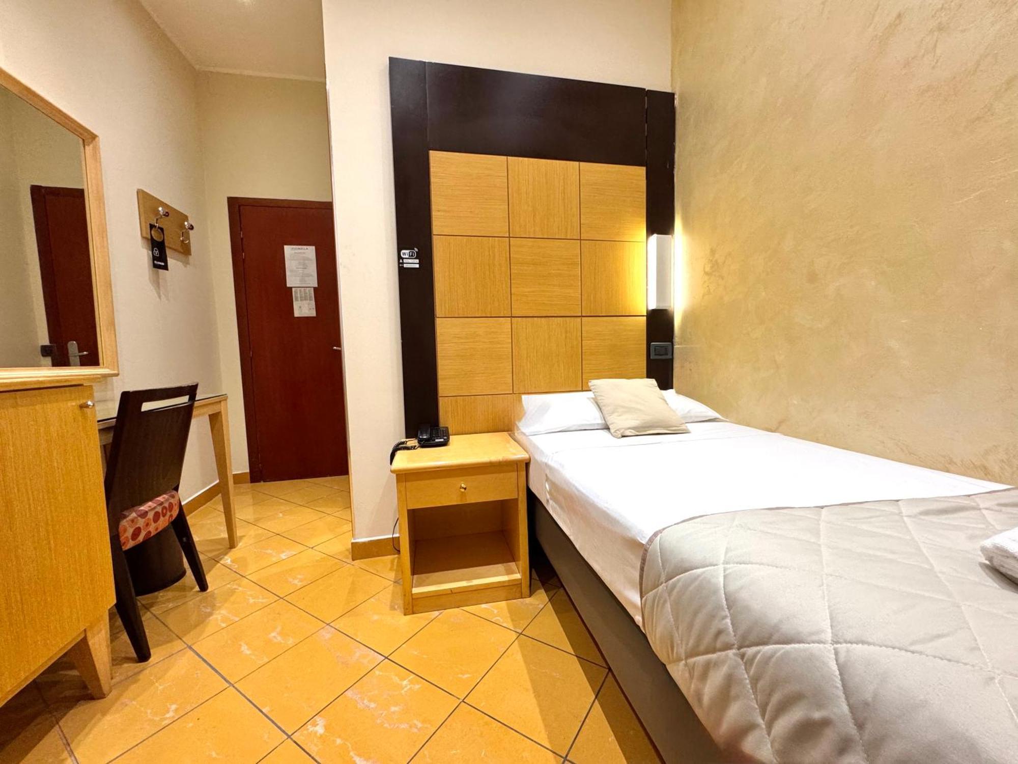 Classic Single Room