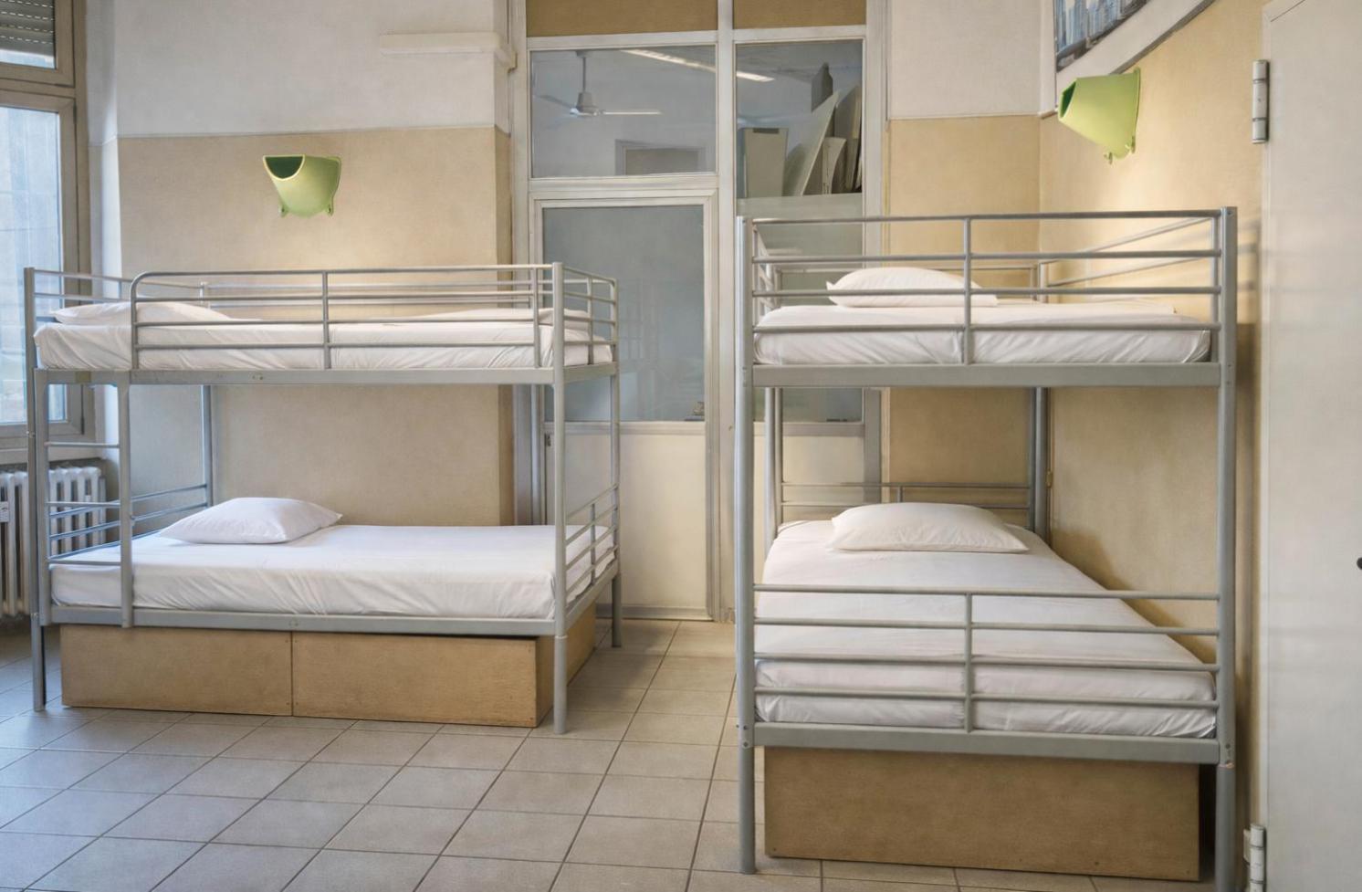 Lit dans Dortoir Mixte de 6 Lits