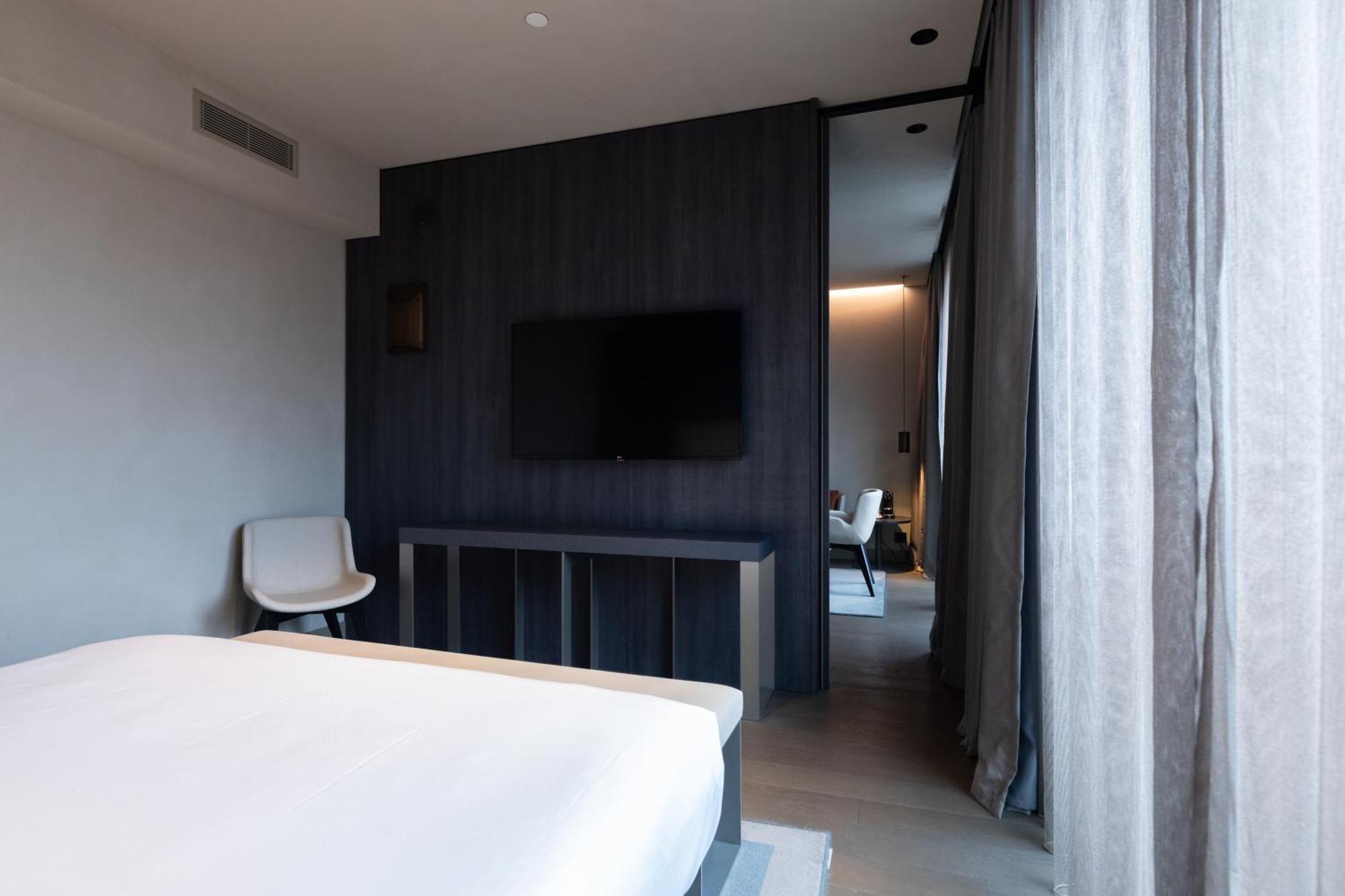 Superior Junior Suite,1769915651:JPEG