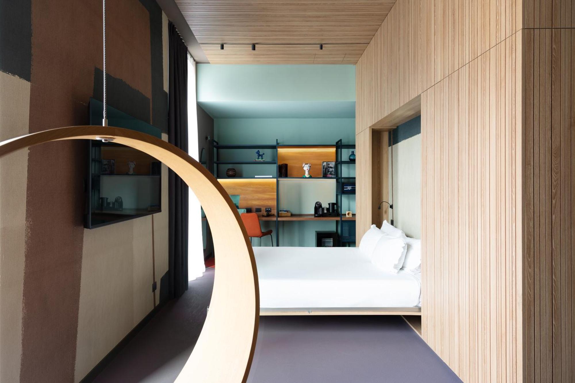 Hero Junior Suite