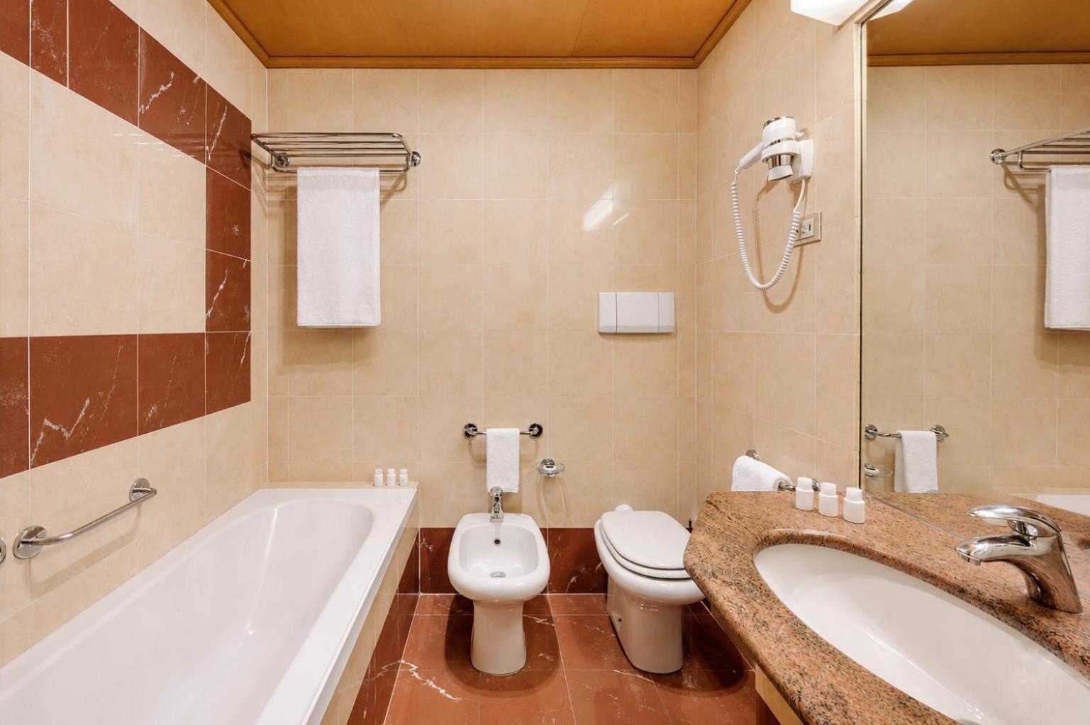 Double Room,1774431392:JPEG