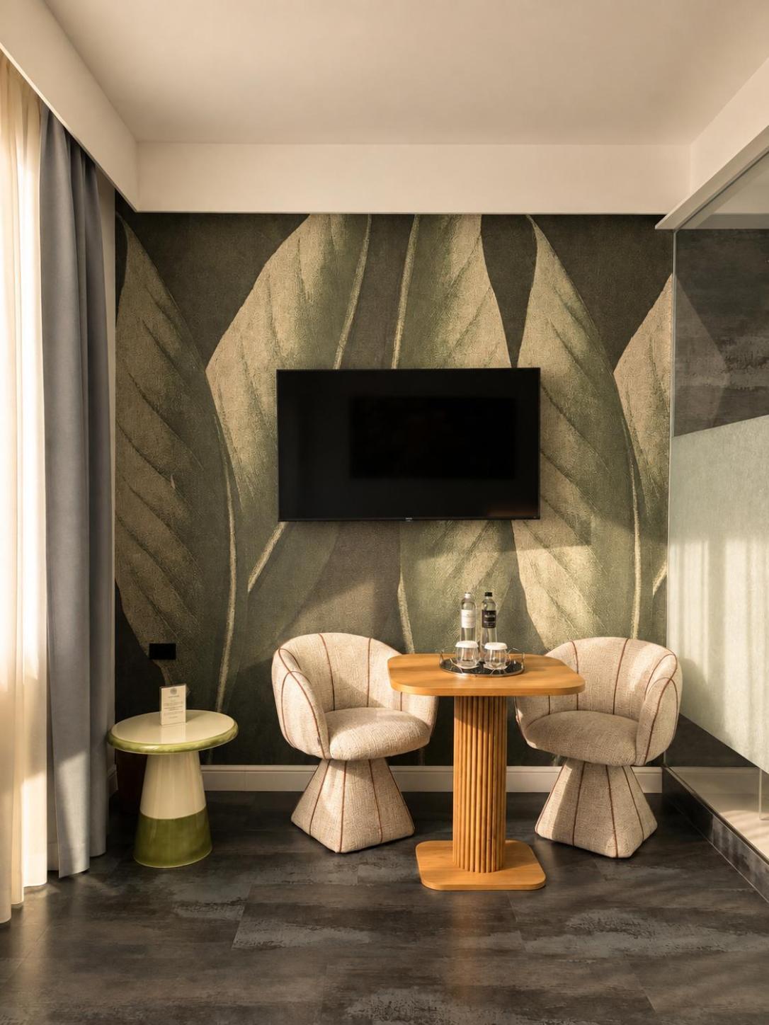 Suite Leaf