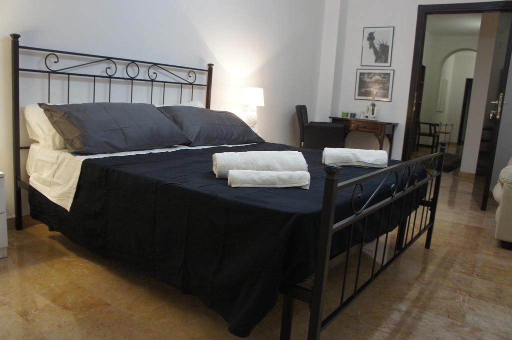 Deluxe Room,216312083:JPEG