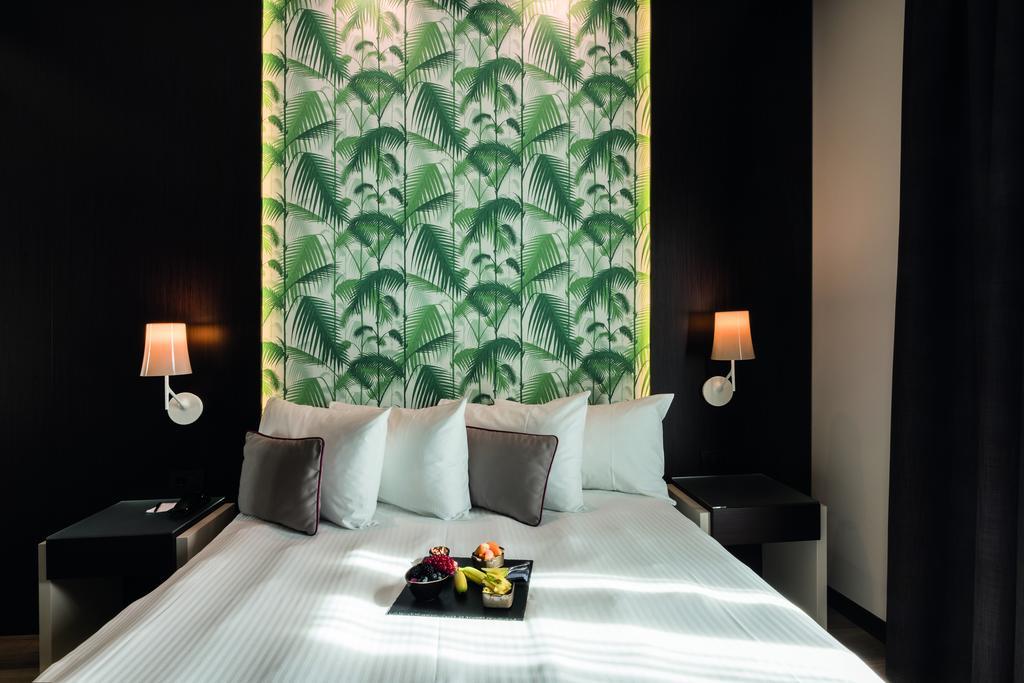 Double or Twin Room with Park View,681997611:JPEG