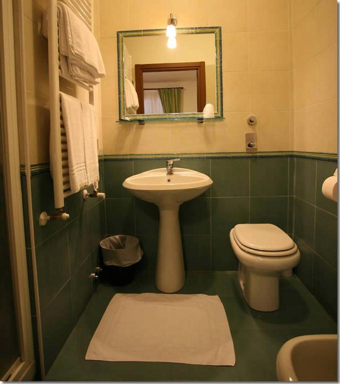 Single Room,1037262772:JPEG