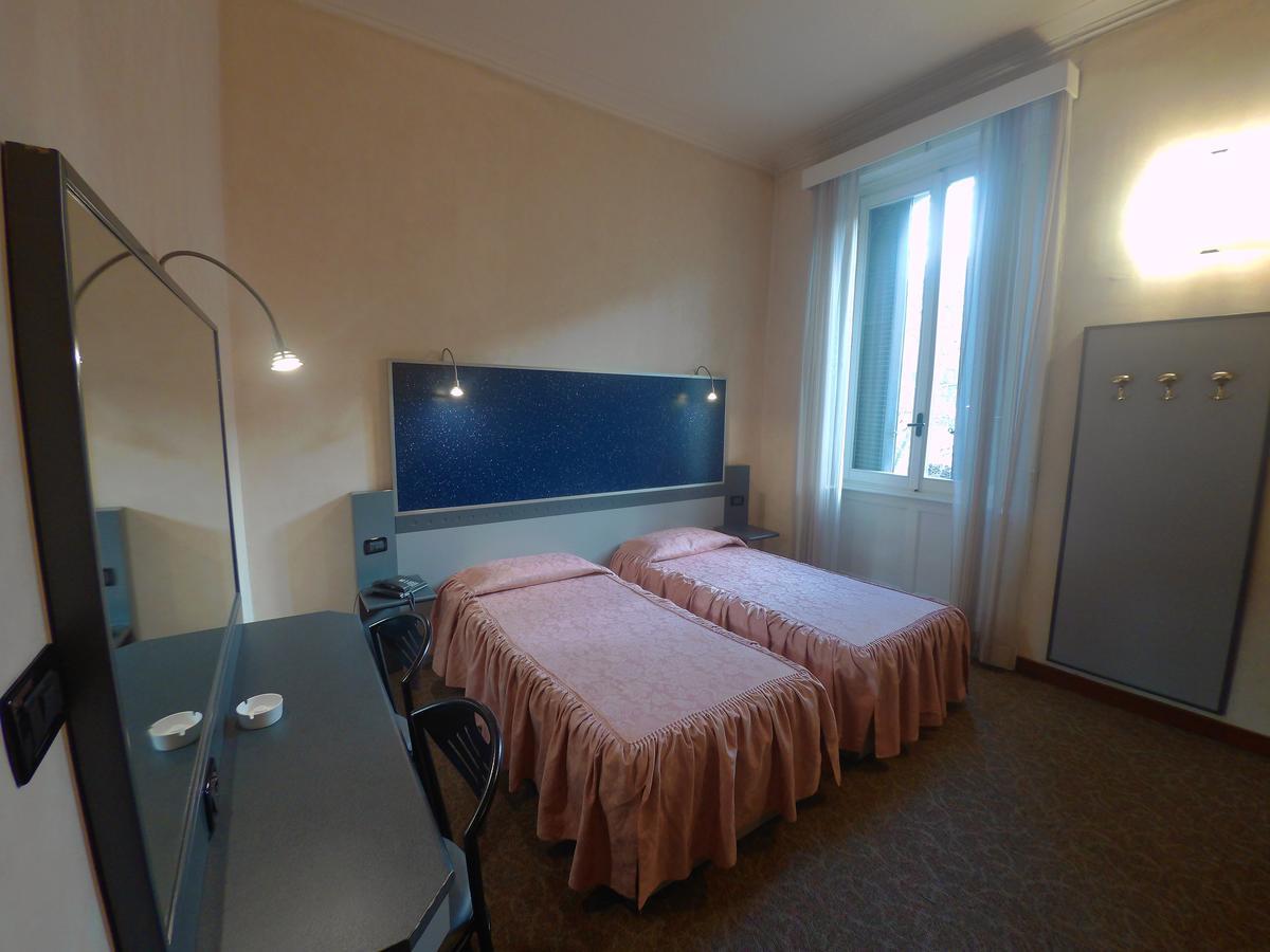 Twin Room,613090620:JPEG