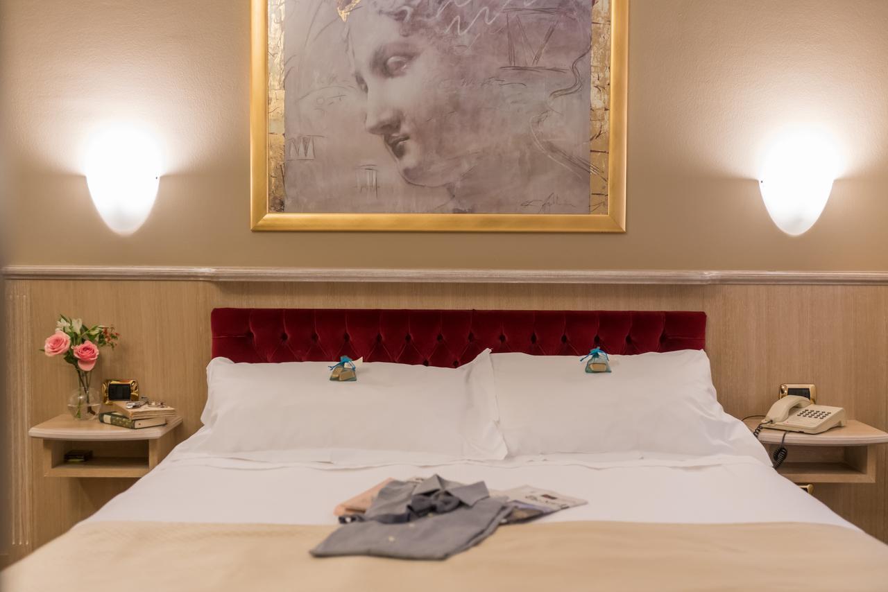 Double Room,893299318:JPEG