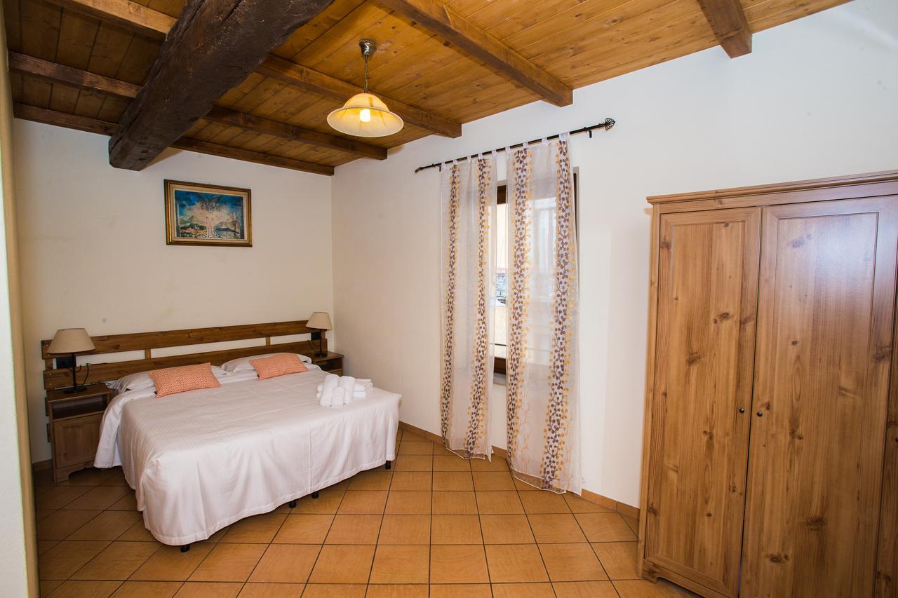 Chambre Double ou Lits Jumeaux avec Salle de Bains
