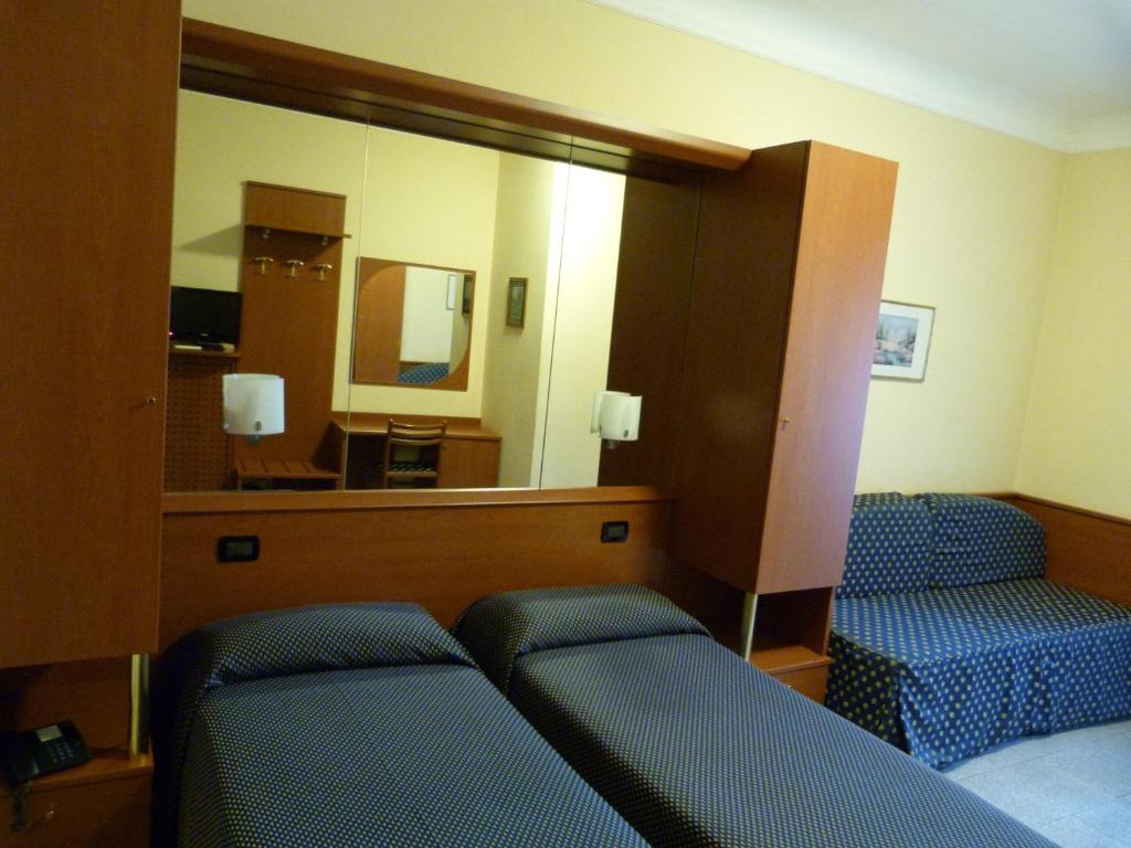 Twin Room,76344041:JPEG