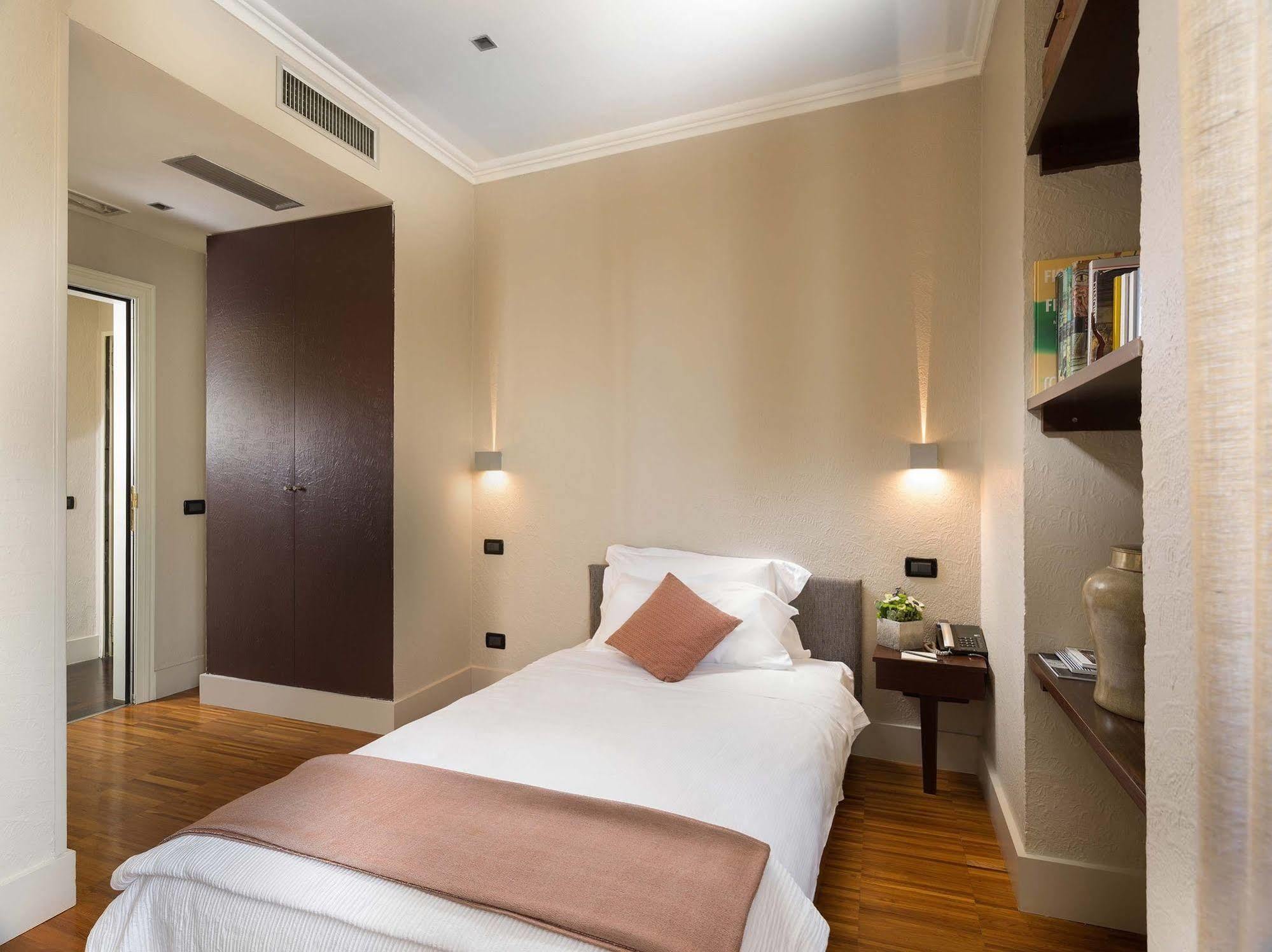 Standard Single Room,683364192:JPEG