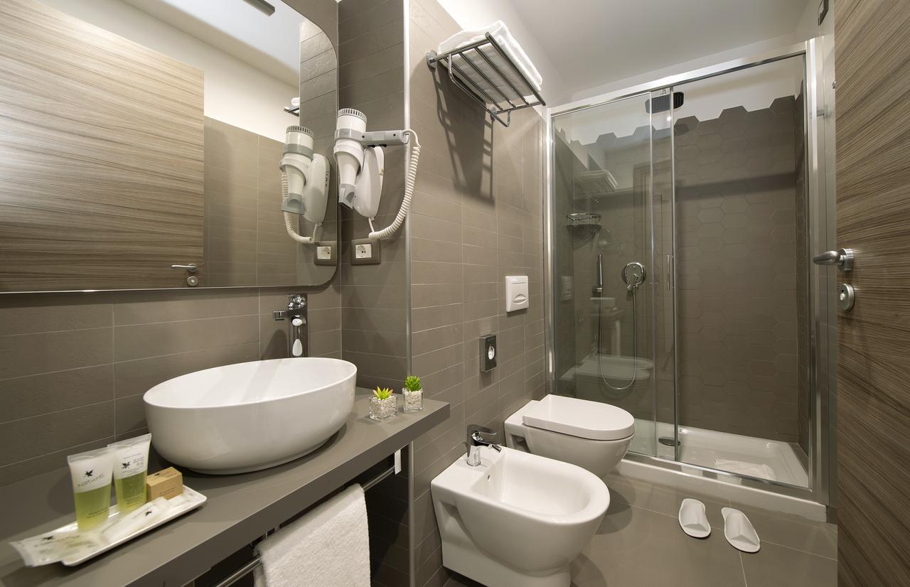 Classic Triple Room,1217801713:JPEG