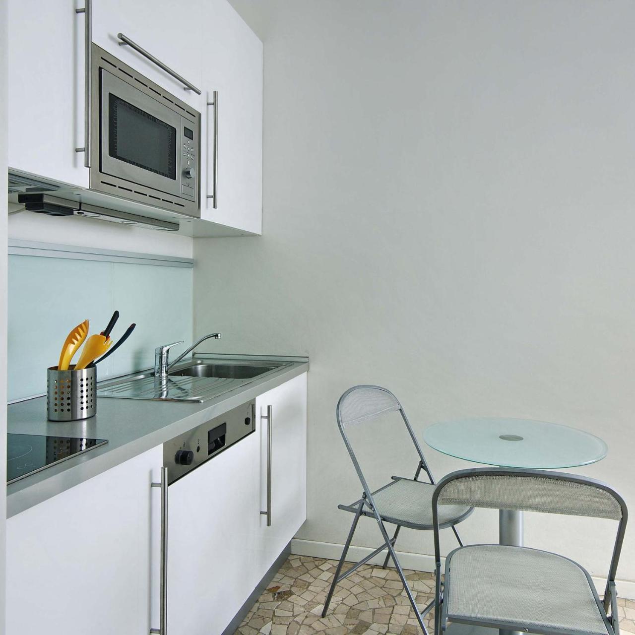 Large Studio Apartment