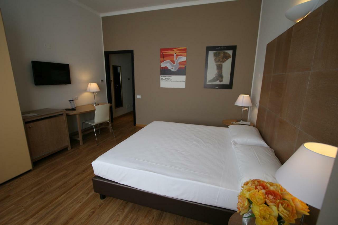 Classic Double Room,789806553:JPEG