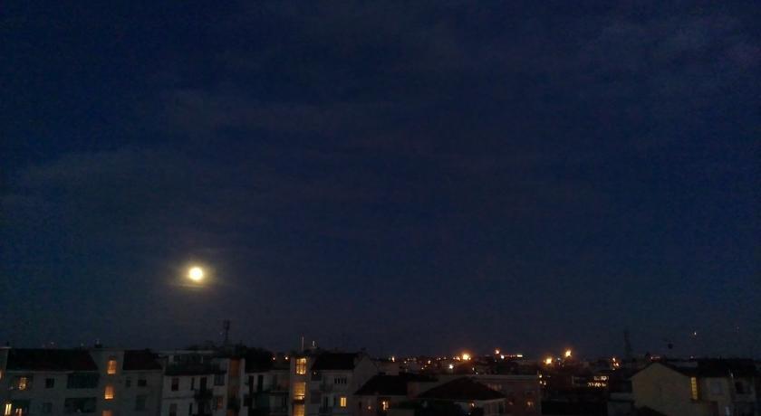 One-Bedroom Apartment - Attic,150471034:JPEG